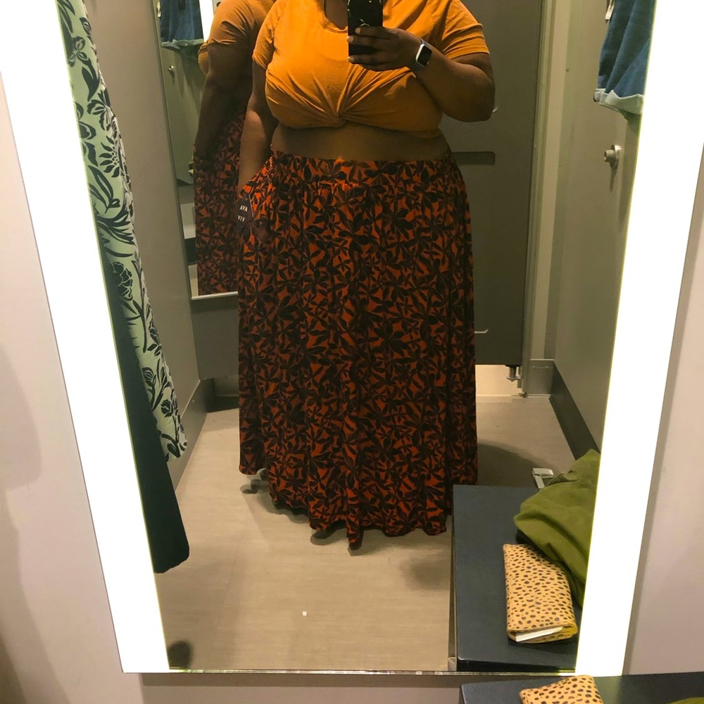 Long plus size skirt (XXL)